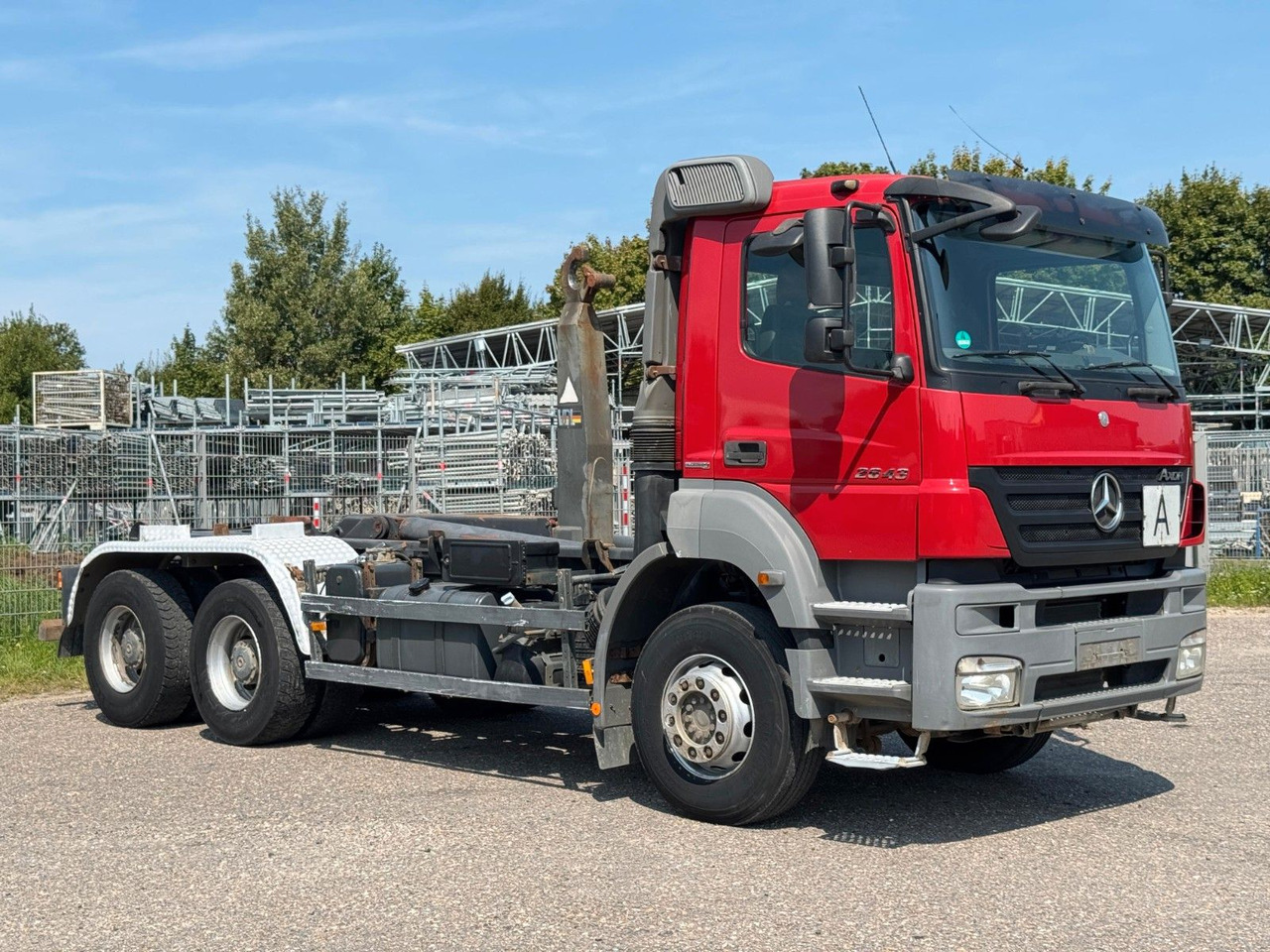 Mercedes-Benz 2643 6x4 VDL hydr. Federstütze | Klima | 6,5m - Horgos rakodó teherautó: 4 kép. Mercedes-Benz 2643 6x4 VDL hydr. Federstütze | Klima | 6,5m - Horgos rakodó teherautó: 4 kép.
