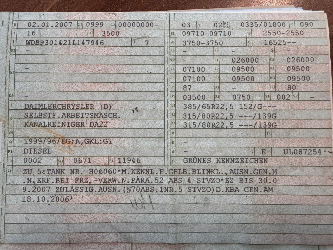 Mercedes-Benz 2646 6X4 Hellmers Saug Druck Spülwagen Retarder - Szippantós autó: 3 kép. Mercedes-Benz 2646 6X4 Hellmers Saug Druck Spülwagen Retarder - Szippantós autó: 3 kép.