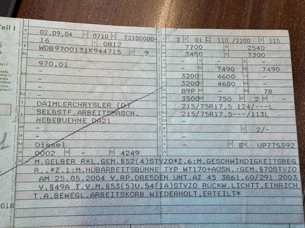 Mercedes-Benz 815 4x2 Hubarbeitsbühne Wumag 170 high 17 m Mercedes-Benz 815 4x2 Hubarbeitsbühne Wumag 170 high 17 m - Emelőkosaras teherautó, Kisteherautó: 2 kép. Mercedes-Benz 815 4x2 Hubarbeitsbühne Wumag 170 high 17 m Mercedes-Benz 815 4x2 Hubarbeitsbühne Wumag 170 high 17 m - Emelőkosaras teherautó, Kisteherautó: 2 kép.