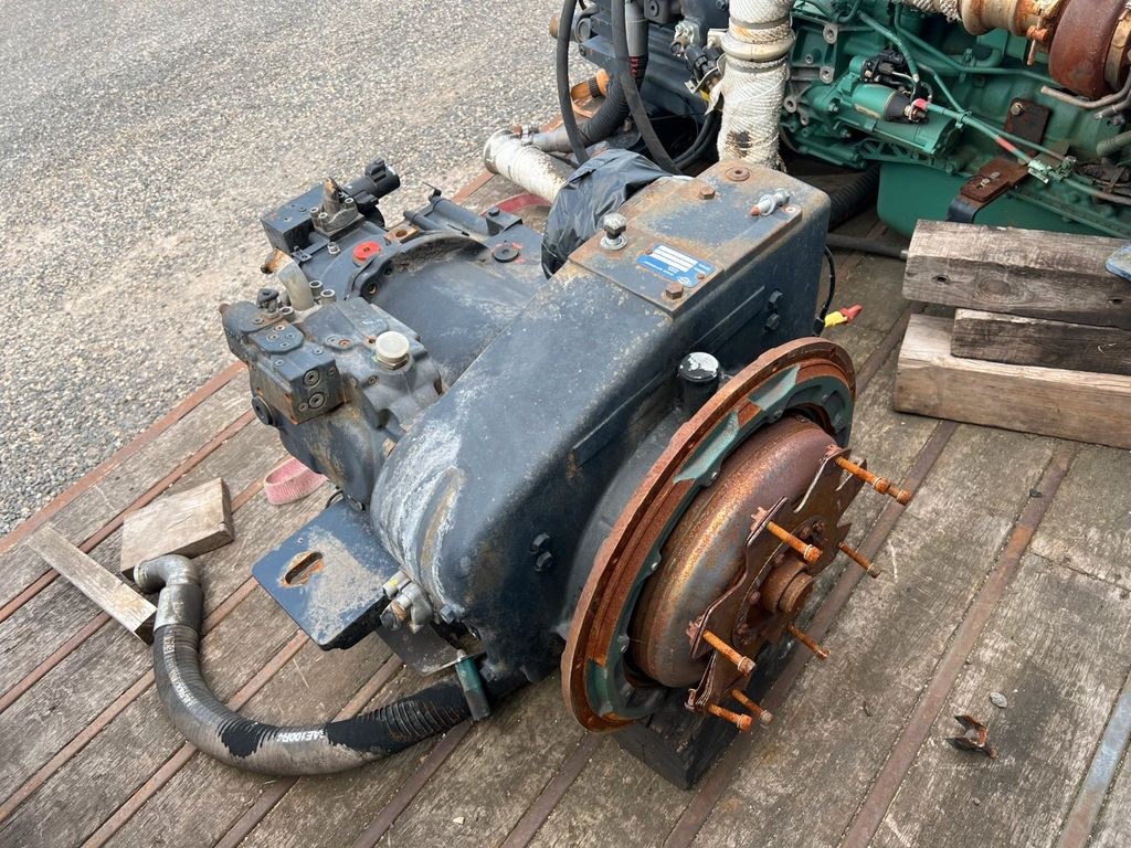 SPICER Lastschaltgetriebe Powershift transmissi - Erőátvitel - Teherautó: 4 kép. SPICER Lastschaltgetriebe Powershift transmissi - Erőátvitel - Teherautó: 4 kép.