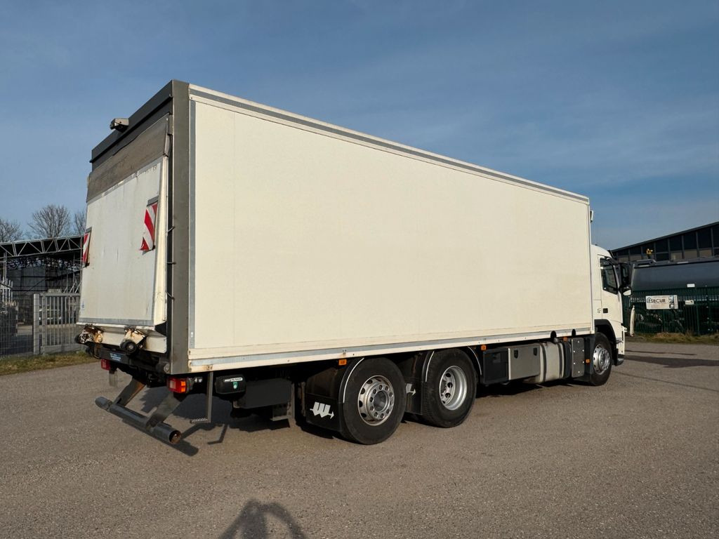 Hűtős teherautó Volvo FM 410 6X2 Kühlkoffer mit Carrier Diesel & Strom: 15 kép. Hűtős teherautó Volvo FM 410 6X2 Kühlkoffer mit Carrier Diesel & Strom: 15 kép.