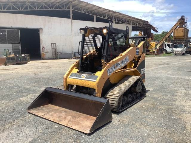 CAT 257B - Mini homlokrakodó: 1 kép. CAT 257B - Mini homlokrakodó: 1 kép.