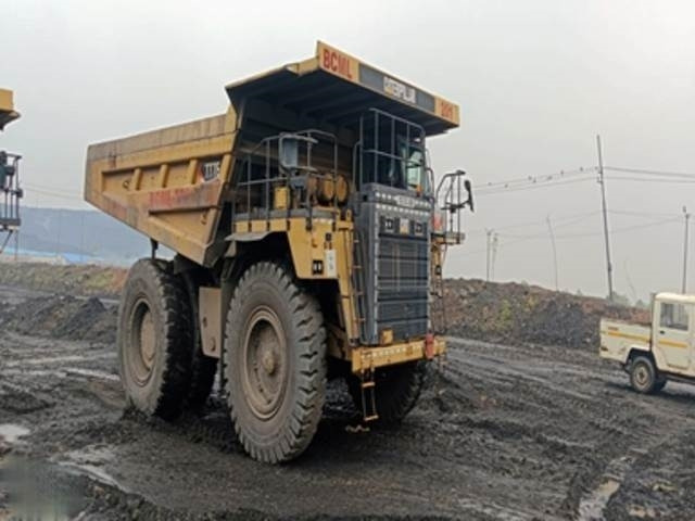 CAT 777E - Bánya teherautó: 5 kép. CAT 777E - Bánya teherautó: 5 kép.