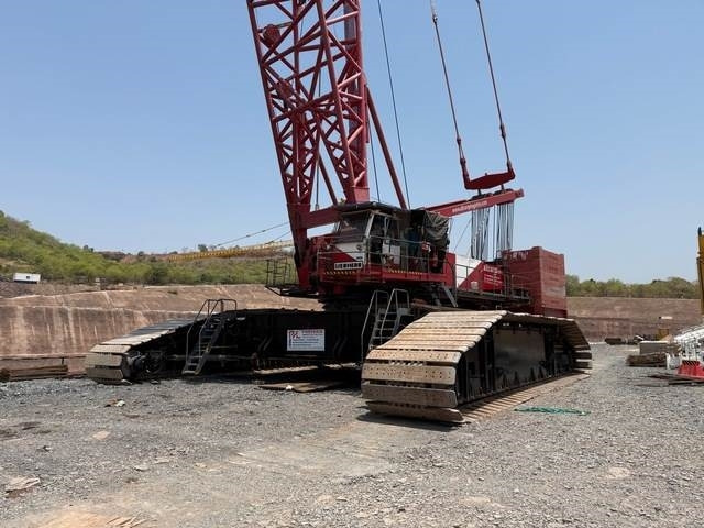 Liebherr LR1650 - Lánctalpas daru: 1 kép. Liebherr LR1650 - Lánctalpas daru: 1 kép.