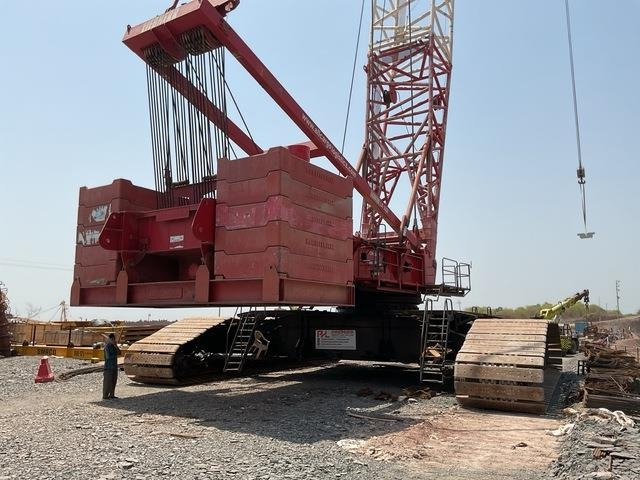 Liebherr LR1650 - Lánctalpas daru: 3 kép. Liebherr LR1650 - Lánctalpas daru: 3 kép.