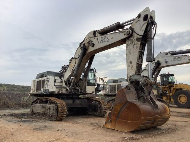 Liebherr R984C HD - Lánctalpas kotró: 4 kép. Liebherr R984C HD - Lánctalpas kotró: 4 kép.