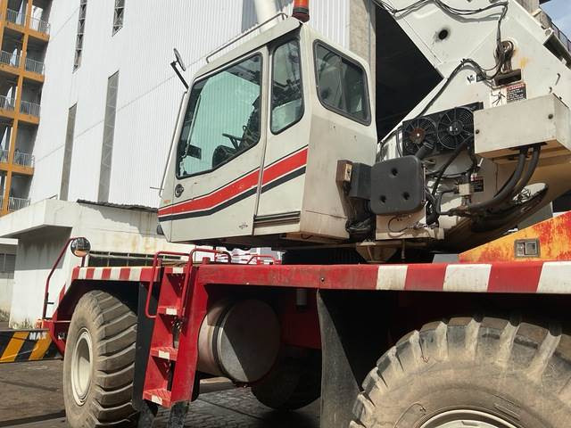 Terepjáró mobil daru Link-Belt RTC8050-2: 21 kép.