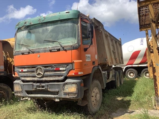 Mercedes-Benz ACTROS 3341 - Billenőplatós teherautó: 1 kép. Mercedes-Benz ACTROS 3341 - Billenőplatós teherautó: 1 kép.