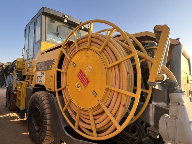 Atlas Copco Boomer XL3C - Bányászati gépek: 2 kép. Atlas Copco Boomer XL3C - Bányászati gépek: 2 kép.