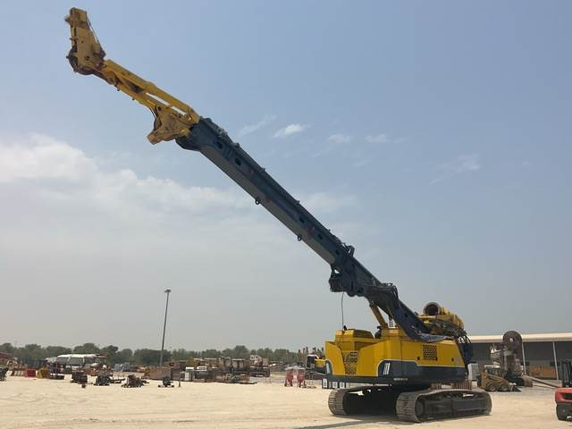 Bauer MBG24 - Fúrógép: 3 kép. Bauer MBG24 - Fúrógép: 3 kép.