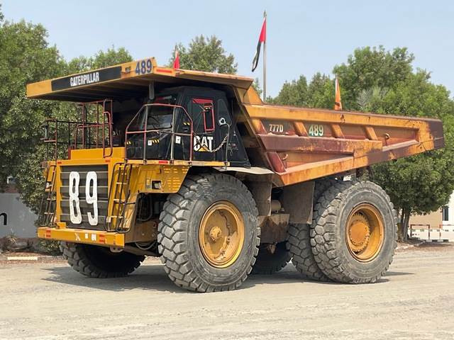 CAT 777D - Bánya teherautó: 1 kép. CAT 777D - Bánya teherautó: 1 kép.