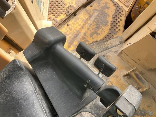 CAT D10R - Buldózer: 4 kép. CAT D10R - Buldózer: 4 kép.