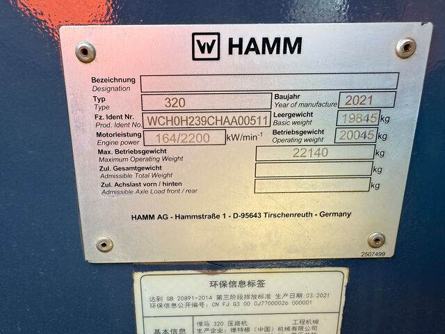Hamm 320 - Talajtömörítő: 4 kép. Hamm 320 - Talajtömörítő: 4 kép.