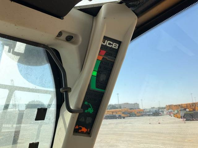 Teleszkópos rakodó JCB 540-170: 18 kép.