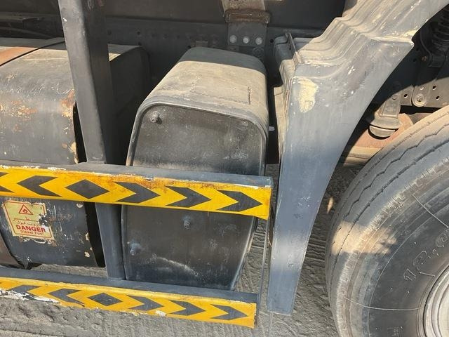 MAN TGA33.360 - Szemetesautó: 3 kép. MAN TGA33.360 - Szemetesautó: 3 kép.