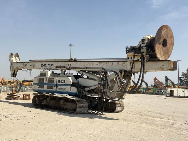 Soilmec R625 - Fúrógép: 4 kép. Soilmec R625 - Fúrógép: 4 kép.