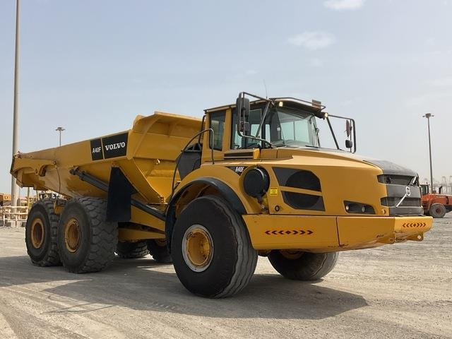 Volvo A40F - Csuklós dömper: 4 kép. Volvo A40F - Csuklós dömper: 4 kép.