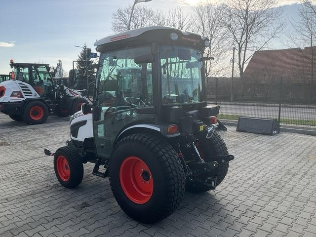 Bobcat CT2540 - Traktor: 2 kép. Bobcat CT2540 - Traktor: 2 kép.