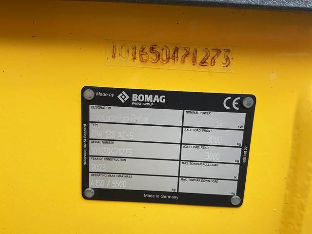 Bomag BW138AC-5 - Kombihenger: 5 kép. Bomag BW138AC-5 - Kombihenger: 5 kép.