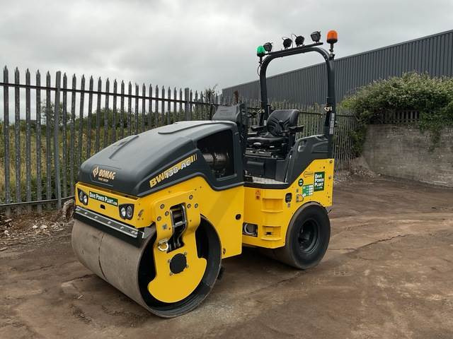 Bomag BW138AC-5 - Kombihenger: 1 kép. Bomag BW138AC-5 - Kombihenger: 1 kép.