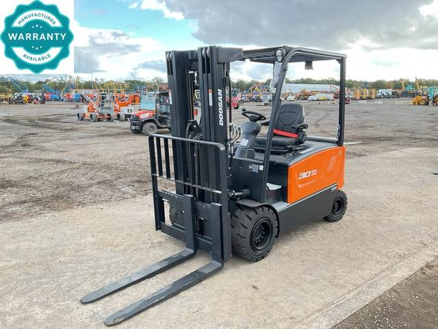 Doosan B30X-7 PLUS - Elektromos targonca: 1 kép. Doosan B30X-7 PLUS - Elektromos targonca: 1 kép.
