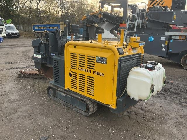 Garbin Fiber 450E - Árokásó: 4 kép. Garbin Fiber 450E - Árokásó: 4 kép.