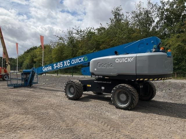 Genie S85 XC - Teleszkópos emelő: 2 kép. Genie S85 XC - Teleszkópos emelő: 2 kép.