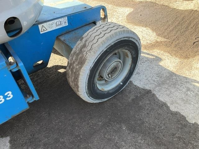 Személyemelő Genie Z45/25J: 24 kép.