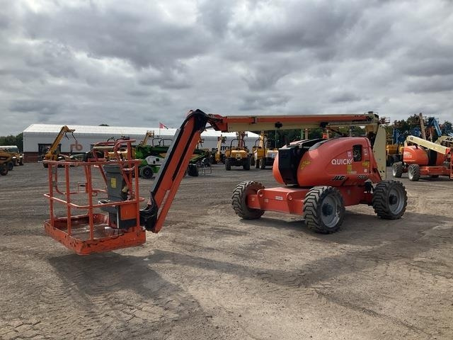 JLG 600AJ - Személyemelő: 1 kép. JLG 600AJ - Személyemelő: 1 kép.