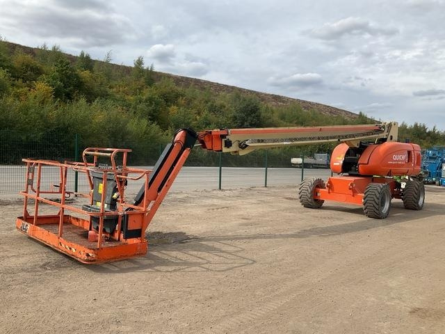 JLG 860SJ - Teleszkópos emelő: 2 kép. JLG 860SJ - Teleszkópos emelő: 2 kép.