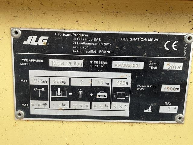 JLG Toucan 12E Plus - Oszlopos személyemelő: 5 kép. JLG Toucan 12E Plus - Oszlopos személyemelő: 5 kép.