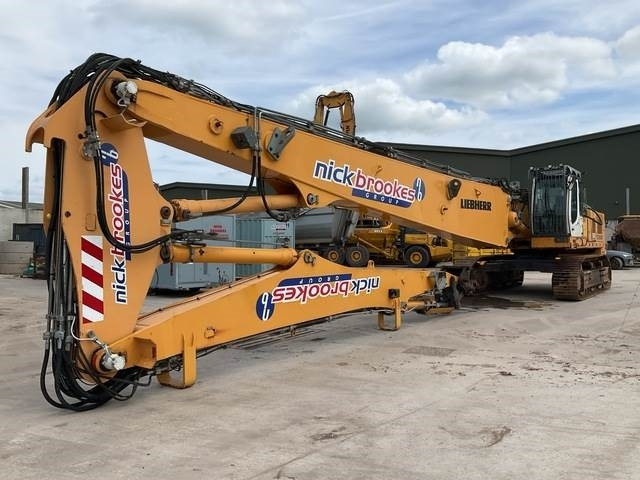 Liebherr R954C HDV - Bontó kotrógép: 1 kép. Liebherr R954C HDV - Bontó kotrógép: 1 kép.