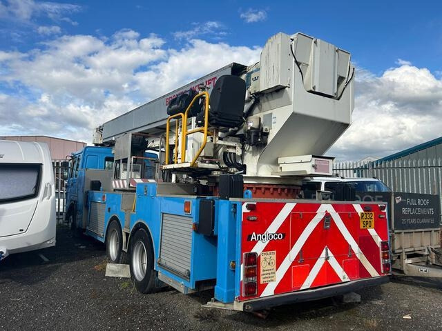 Volvo FL10 - Darus autó: 3 kép. Volvo FL10 - Darus autó: 3 kép.