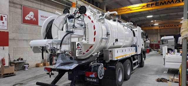 MAN TGS33.400 Jetter - Szippantós autó: 5 kép. MAN TGS33.400 Jetter - Szippantós autó: 5 kép.