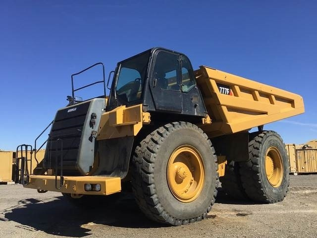 CAT 777F - Bánya teherautó: 1 kép. CAT 777F - Bánya teherautó: 1 kép.