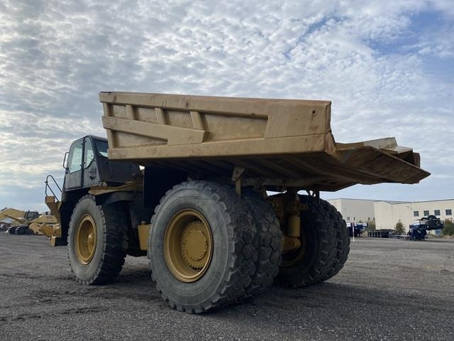 CAT 777F - Bánya teherautó: 2 kép. CAT 777F - Bánya teherautó: 2 kép.