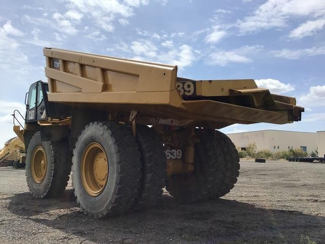 CAT 777F - Bánya teherautó: 2 kép. CAT 777F - Bánya teherautó: 2 kép.