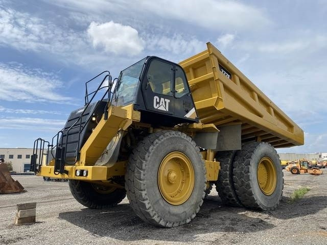CAT 777F - Bánya teherautó: 1 kép. CAT 777F - Bánya teherautó: 1 kép.