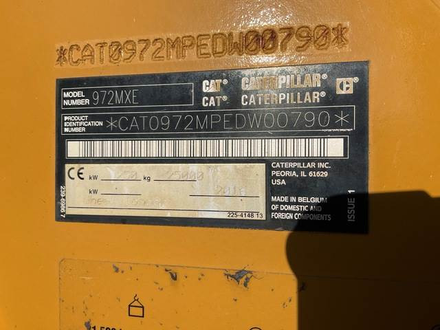 CAT 972M XE - Gumikerekes homlokrakodó: 5 kép. CAT 972M XE - Gumikerekes homlokrakodó: 5 kép.