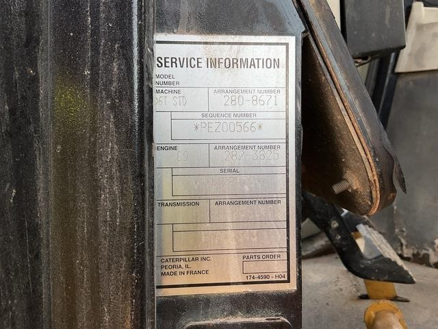 CAT D6T - Buldózer: 5 kép. CAT D6T - Buldózer: 5 kép.