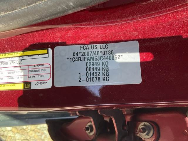 Jeep Grand Cherokee - Autó: 5 kép. Jeep Grand Cherokee - Autó: 5 kép.