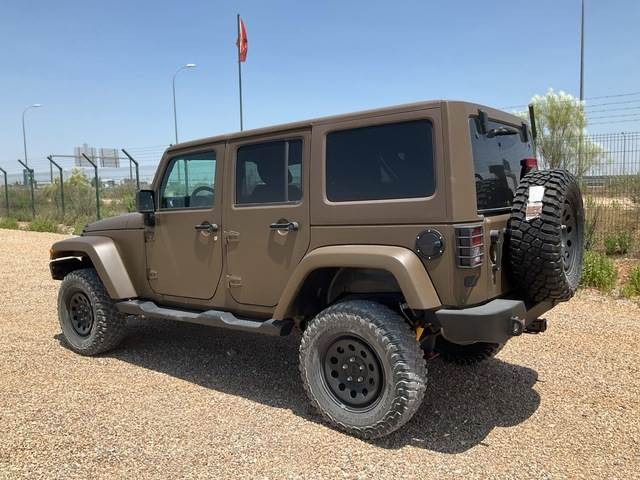 Jeep Wrangler JK Command - Autó: 2 kép. Jeep Wrangler JK Command - Autó: 2 kép.