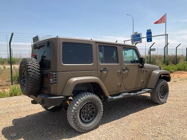 Jeep Wrangler JK Command - Autó: 3 kép. Jeep Wrangler JK Command - Autó: 3 kép.