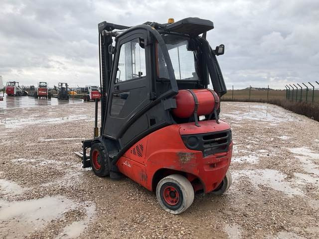 Linde H30T-01 - Gázüzemű targonca: 3 kép. Linde H30T-01 - Gázüzemű targonca: 3 kép.