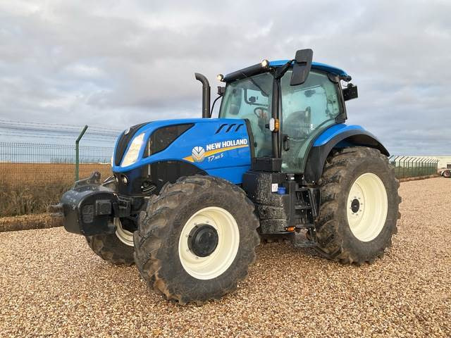 New Holland T7.165S - Traktor: 1 kép. New Holland T7.165S - Traktor: 1 kép.