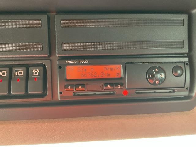 Hóeltakarító gép Renault Kerax 430DXI: 22 kép. Hóeltakarító gép Renault Kerax 430DXI: 22 kép.