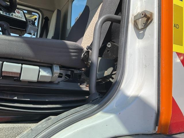 Hóeltakarító gép Renault Kerax 430DXI: 13 kép.