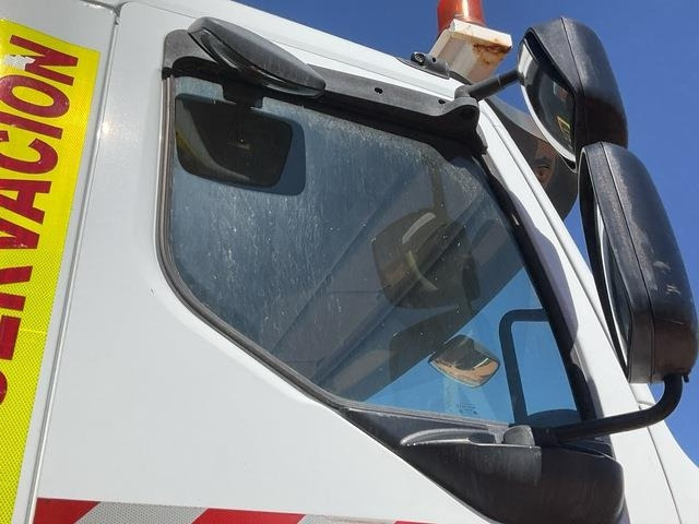 Hóeltakarító gép Renault Kerax 430DXI: 21 kép. Hóeltakarító gép Renault Kerax 430DXI: 21 kép.