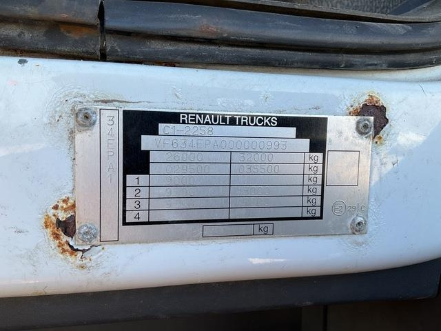 Renault Kerax 430DXI - Hóeltakarító gép: 5 kép. Renault Kerax 430DXI - Hóeltakarító gép: 5 kép.