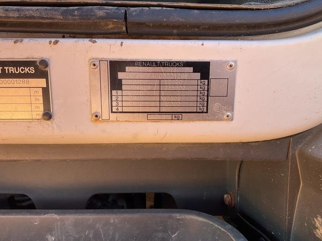 Renault Kerax - Billenőplatós teherautó: 5 kép. Renault Kerax - Billenőplatós teherautó: 5 kép.